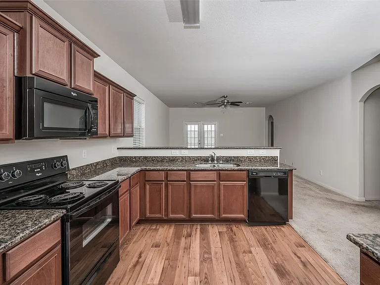7106 Montclair Peak Ln — Photo 7