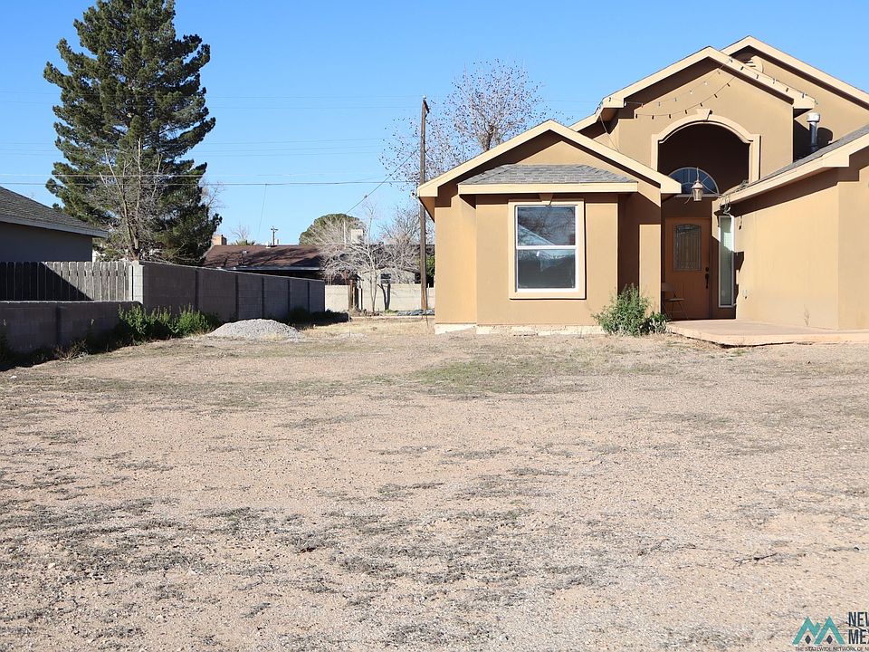2nd image of 1300 S Diamond Ave