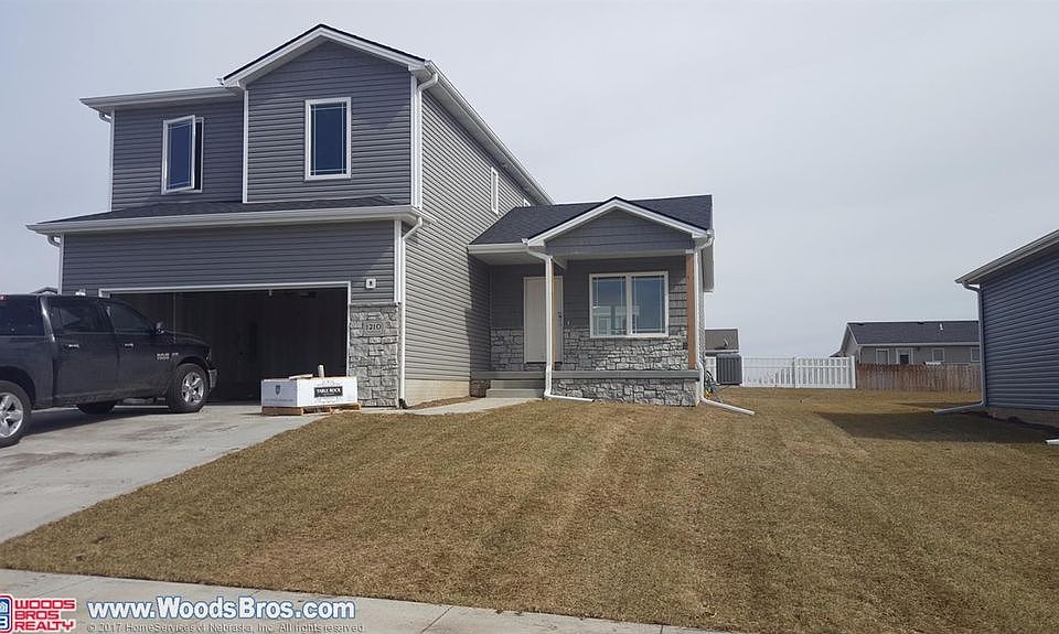 1st image of 1210 Birchwood Dr
