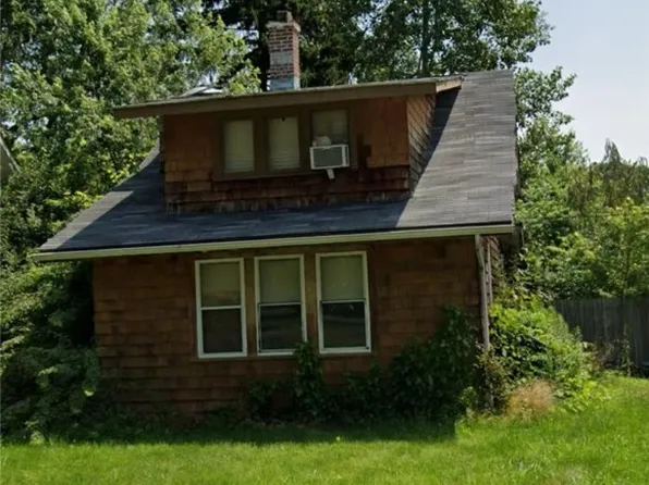 132 Minnesota Ave, Ashtabula, OH 44004