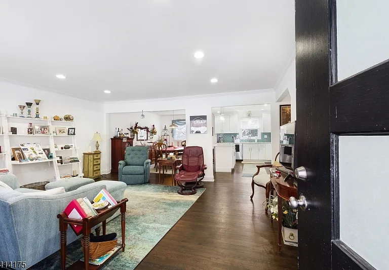 39 N Park Ter #39 — Photo 2