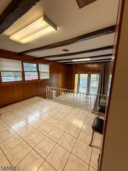 3 bed, 2.0 bath, $3,300 — Photo 2