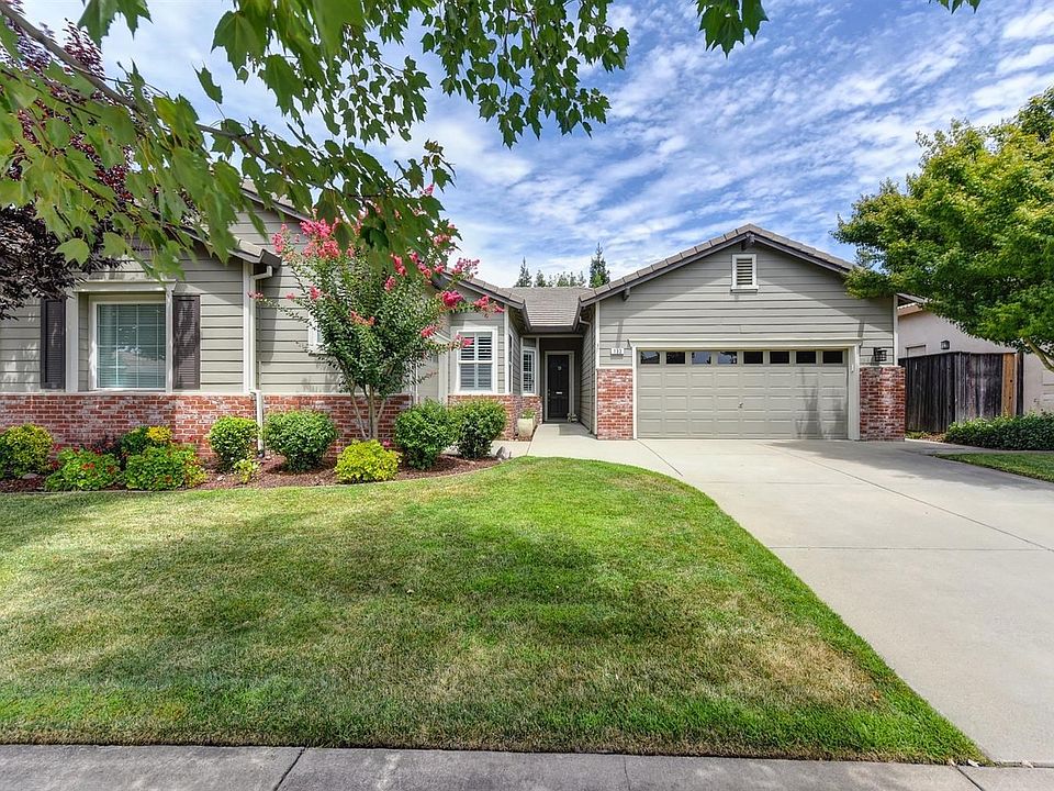 1st image of 133 Lochness Ct
