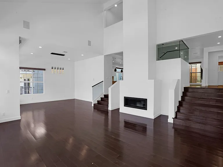 3832 Shannon Rd — Photo 13