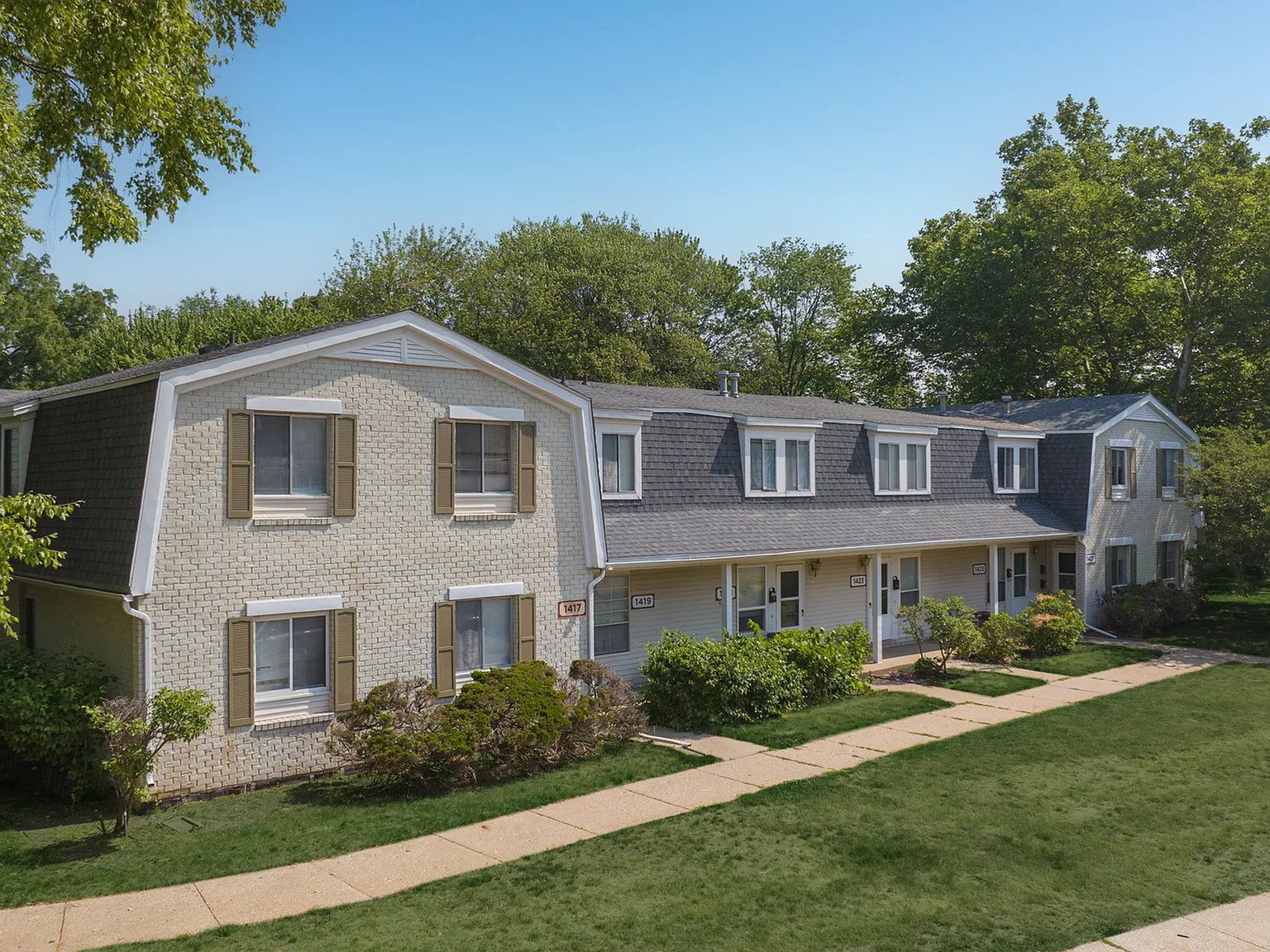 Waverly Flatz — Photo 2