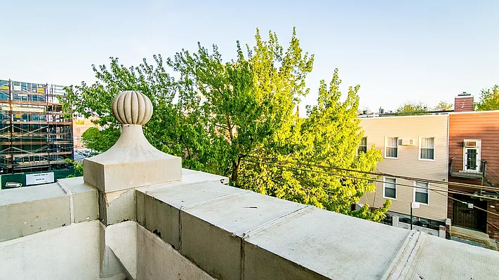 Rented by Nooklyn NYC LLC | media 49