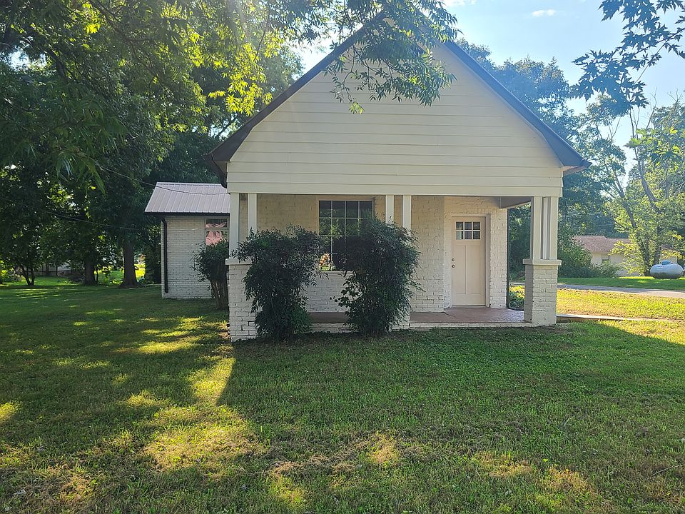 1st image of 33 Spring Garden Ave