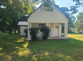 33 Spring Garden Ave, Englewood, TN 37329