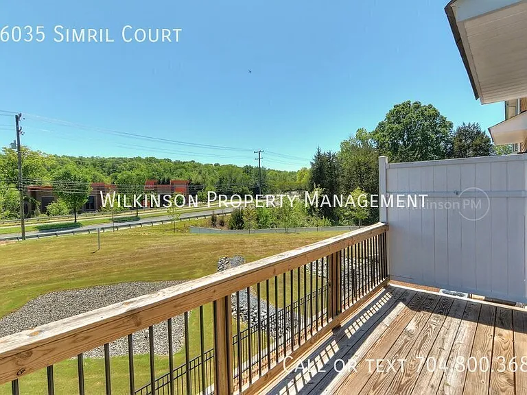 16035 Simril Ct — Photo 32