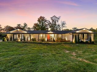 19 Conway Springs Dr, Chesterfield, MO 63017