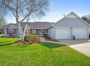 526 Acreview Dr, De Pere, WI 54115