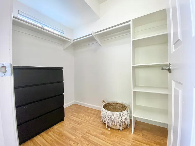 1446 Grand Ave — Photo 13