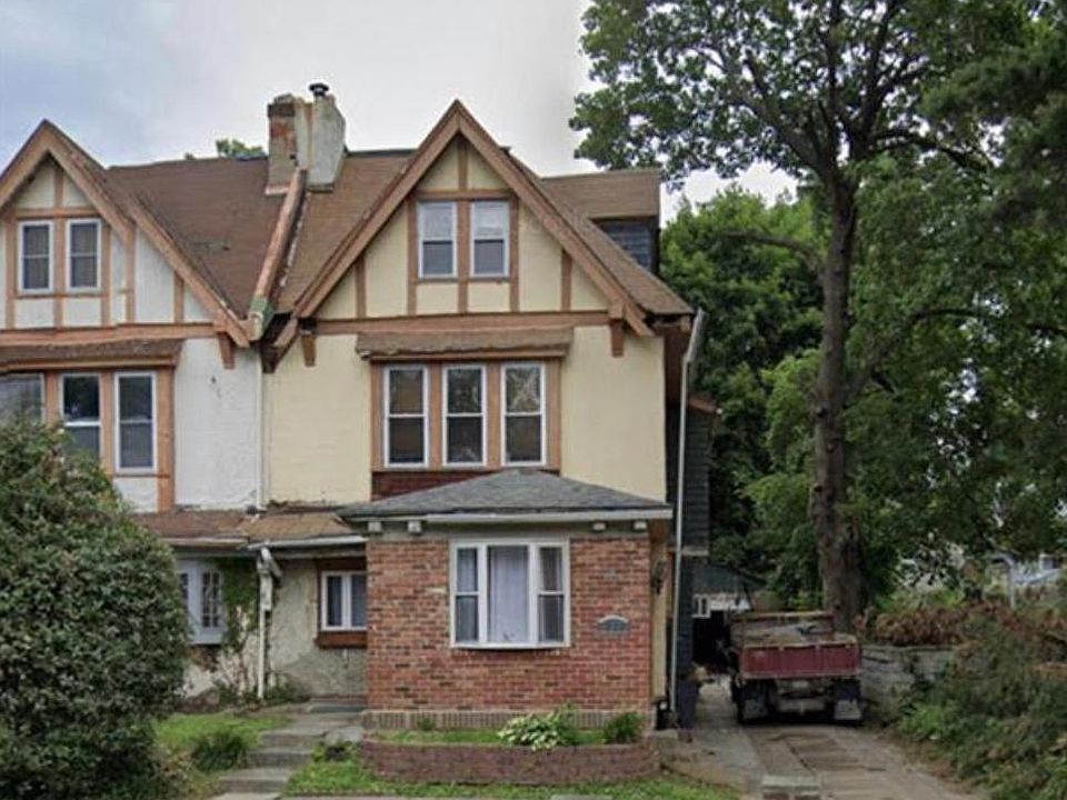 1st image of 715 66th Ave #3