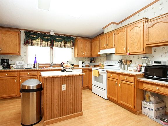 2nd image of 3592 NW Live Oak Cir