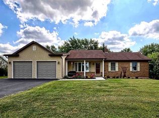 65 700 Rd, New Oxford, PA 17350