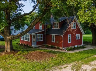 415 S Essex St, Leland, IL 60531