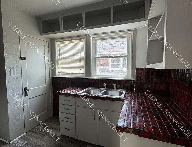 2013 Joliet St — Photo 6