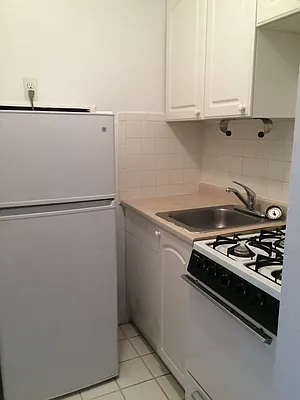 Rented by Acacia Realty | media 13