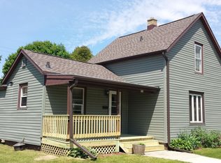 928 S 18th St, Manitowoc, WI 54220