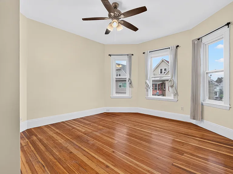 45 Edwin St #2 — Photo 10