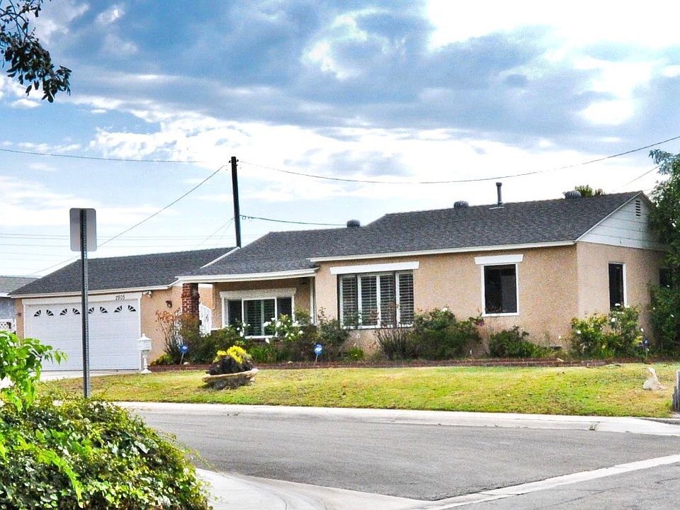 1st image of 2805 Olive St