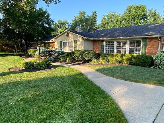 2nd image of 5740 Bradley Dr