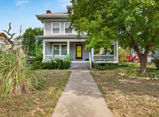 3240 E Country Club Pl, Wichita, KS 67208