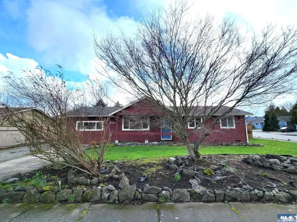 803 W Fir St, Sequim, WA 98382