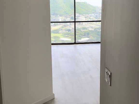 2nd image of 60 N Beretania St APT 3206