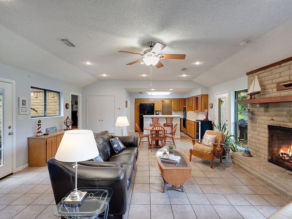1st image of 313 Indian Blanket Ln
