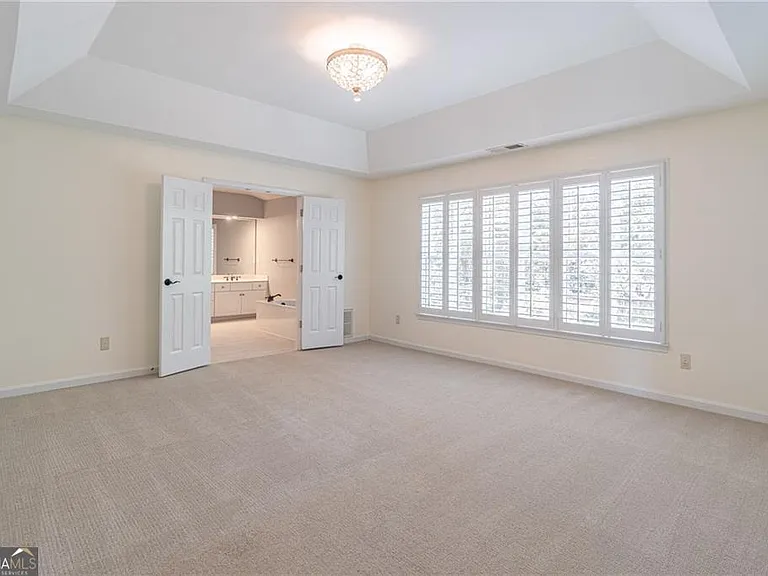 5491 Oxford Chase Way — Photo 31
