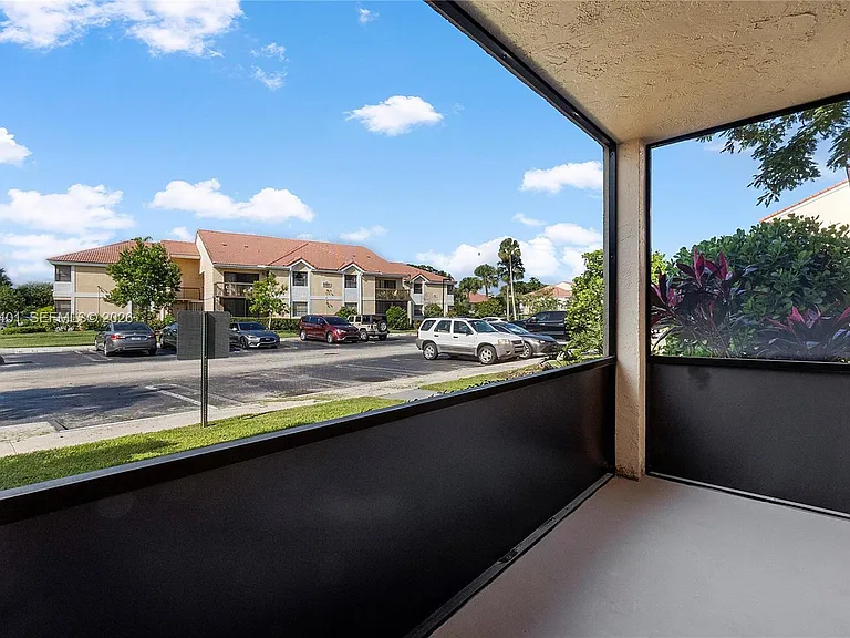 5661 Riverside Dr #103B7 — Photo 7