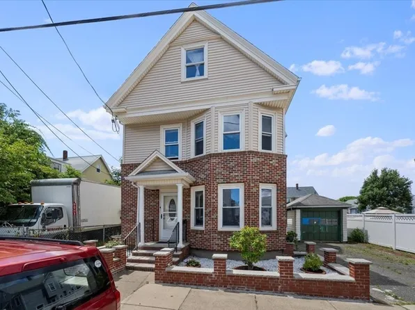 12 Greenhalge Ave, Everett, MA 02149