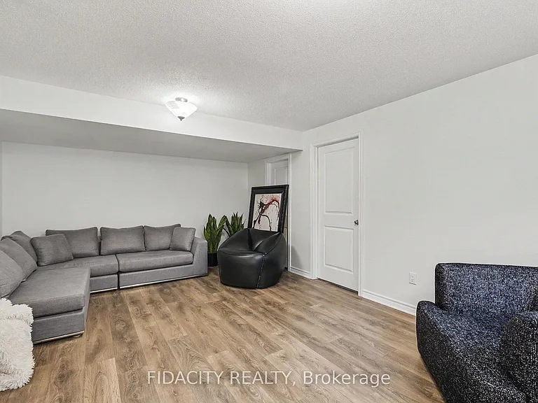 312 Lipizzaner St — Photo 19
