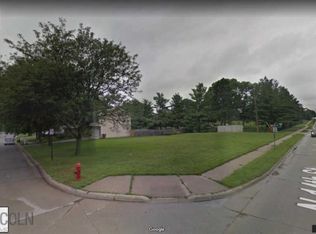 4215 N 14th St, Lincoln, NE 68521