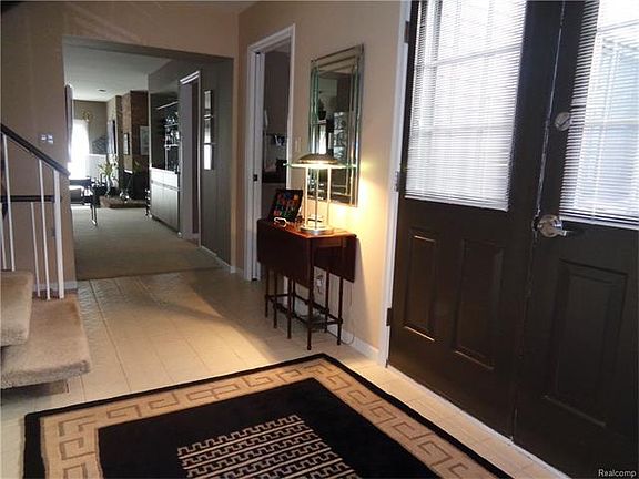 4th image of 6023 Pebble Lane Ct #1