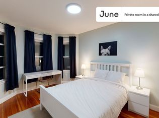 28 Hunnewell Ave #D, Brighton, MA 02135