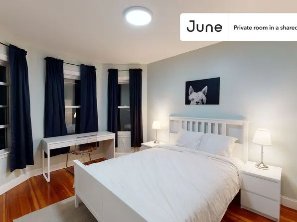 28 Hunnewell Ave, Brighton, MA