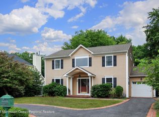 15 Maple Dr, Hazlet, NJ 07730