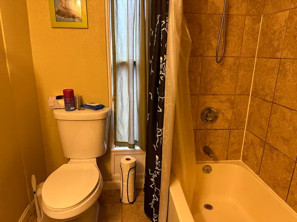 (undisclosed Address), Fairhaven, MA 02719
