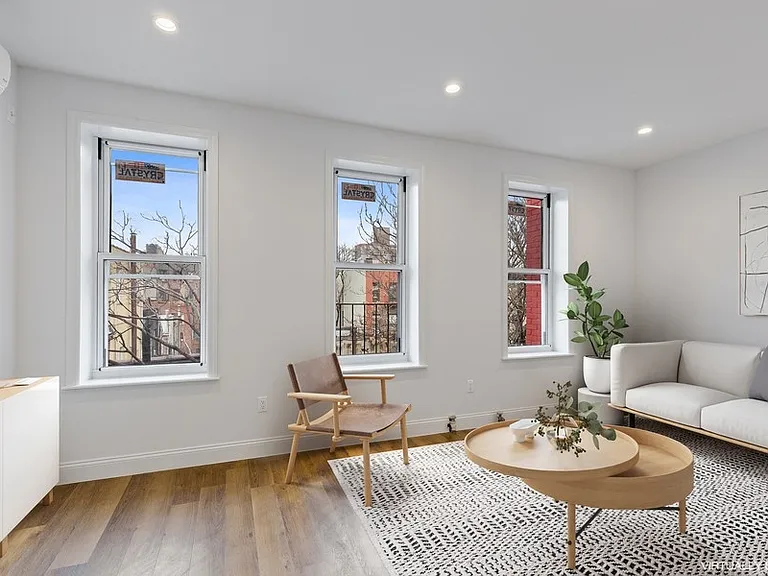 11 Carmine St #5C — Photo 1