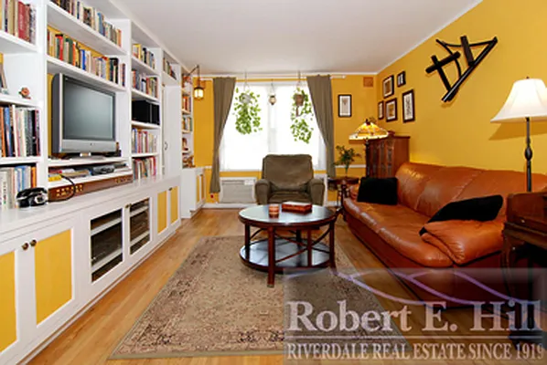 Sold by Robert E. Hill  | media 43