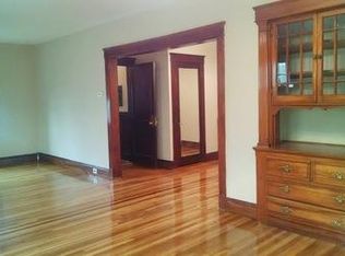 22 Lyman Ter, Waltham, MA 02452