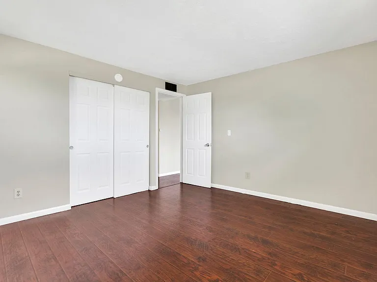 861 Kingsford Rd — Photo 15