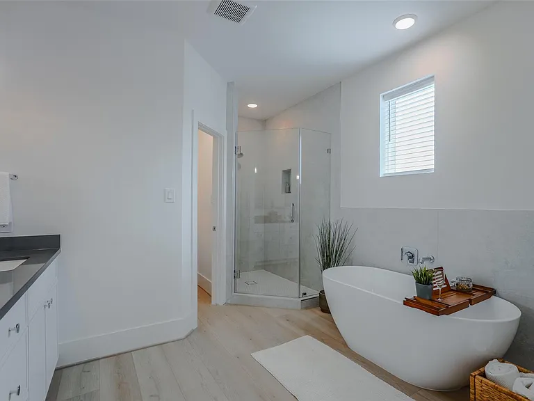 862 Paul Quinn St #B — Photo 22