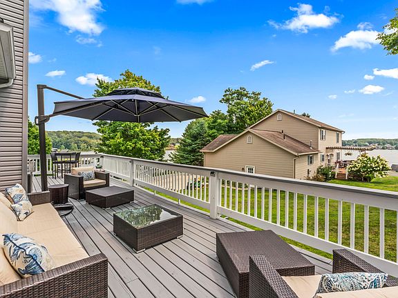 4th image of 388 Northern Spy Cir