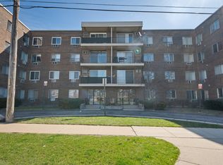 9445 Kenton Ave APT 207, Skokie, IL