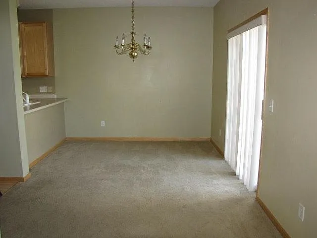 6844 Meadow Grass Ln S — Photo 5