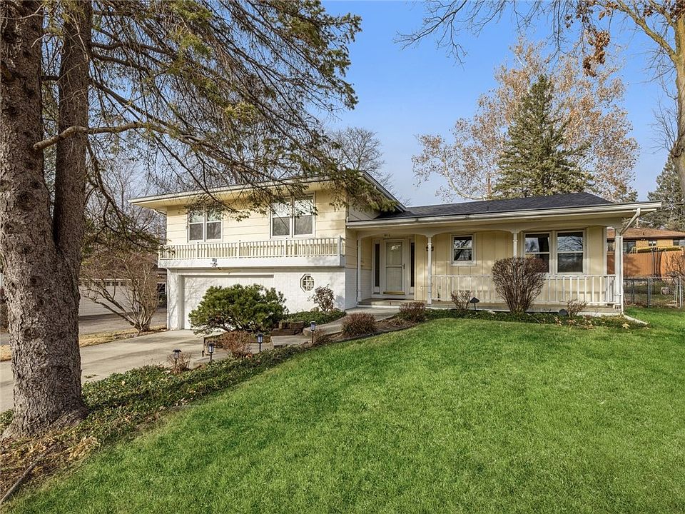 7019 Franklin Ave, Windsor Heights, IA 50324 Zillow