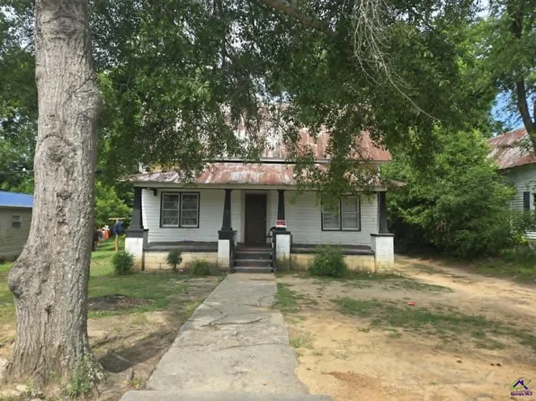 269 N Dooley St, Hawkinsville, GA 31036